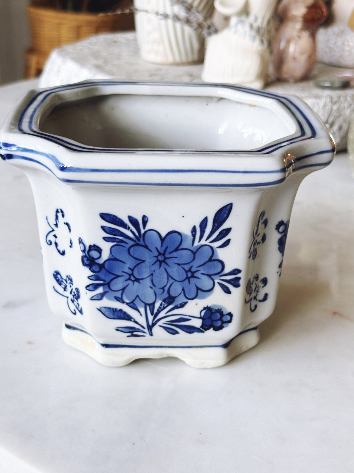 Vintage Chinoiserie Cachepot Floral 4"
