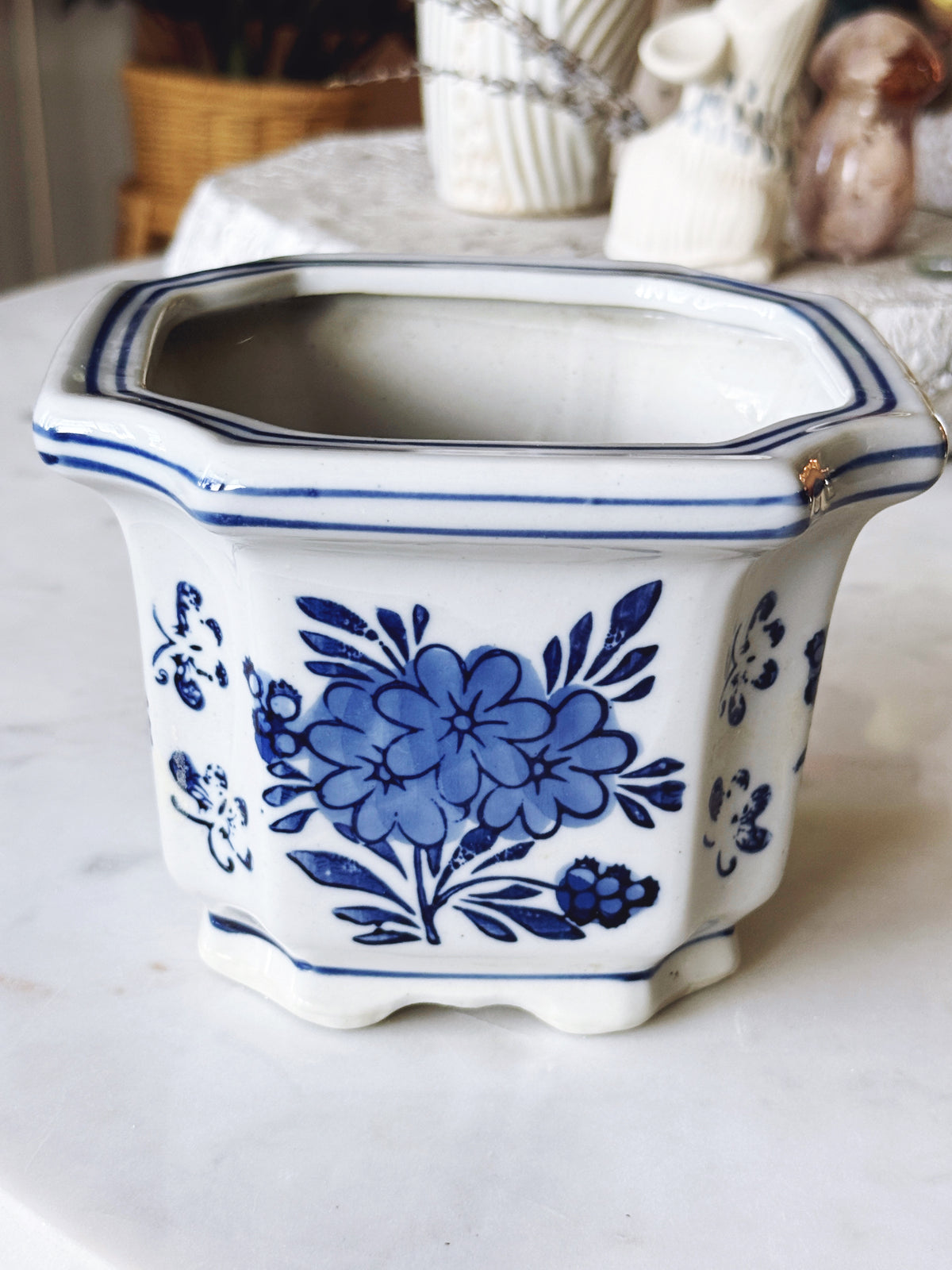 Vintage Chinoiserie Cachepot Floral 4"